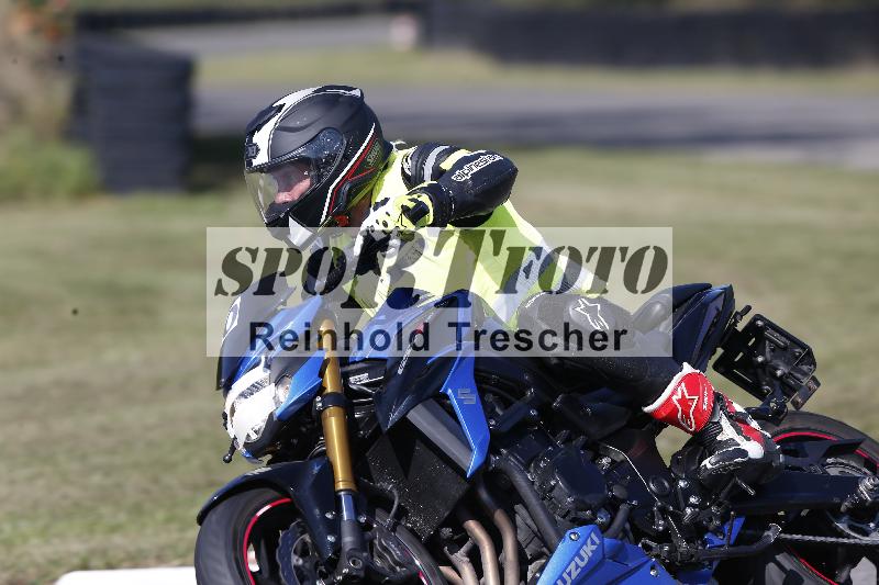 /Archiv-2025/49 26.08.2025 Cornu Master School ADR/blau-bleu/0-4